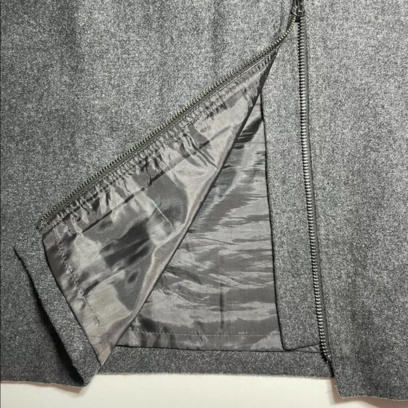 Pre Loved J. Crew Factory Zip Pencil Skirt in Wool gray size 6 C8269 - Picture 6 of 8
